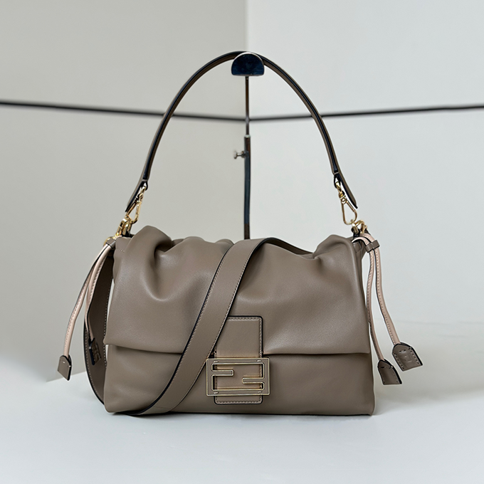 fendi mamma baguette large drawstring flap shoulder handbag